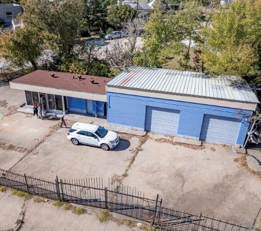 1111 Fort Worth Ave, Dallas, TX for sale - Building Photo - Image 2 of 3