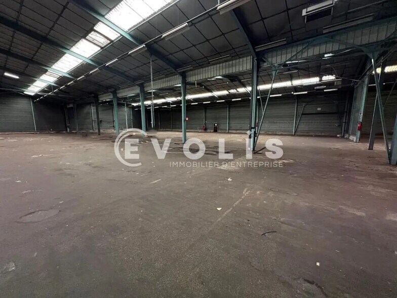 Office in Étampes for lease - Interior Photo - Image 2 of 14