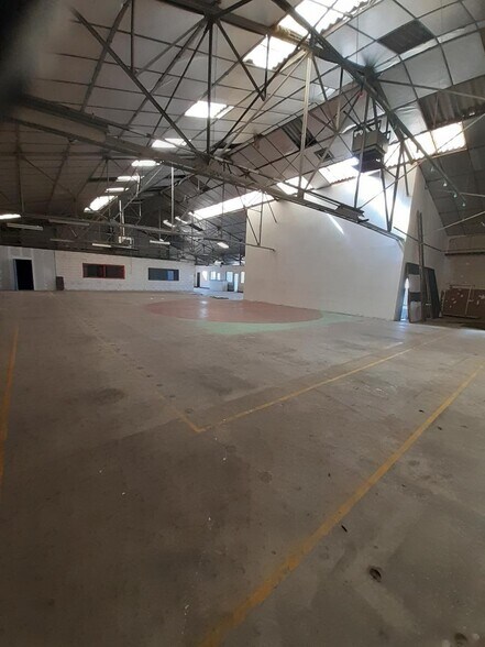 Office in Villeurbanne for lease - Interior Photo - Image 1 of 2