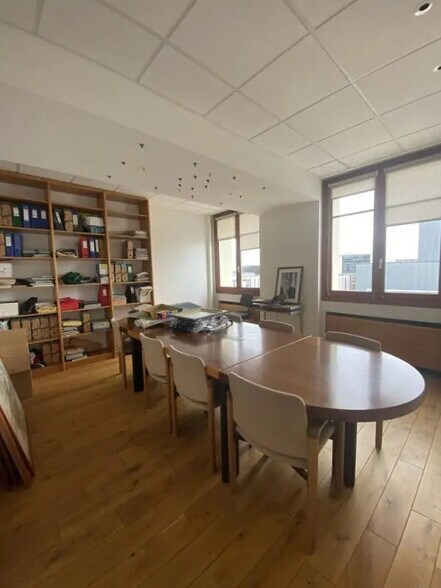 Office in Le Havre for sale - Interior Photo - Image 3 of 6