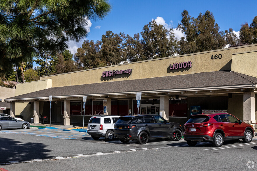 420-468 S Anaheim Hills Rd, Anaheim Hills, CA for lease - Building Photo - Image 3 of 9