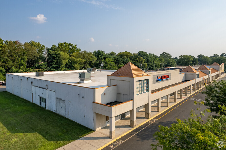 1400-1438 State Hwy 130 N, Cinnaminson, NJ for lease - Building Photo - Image 1 of 9