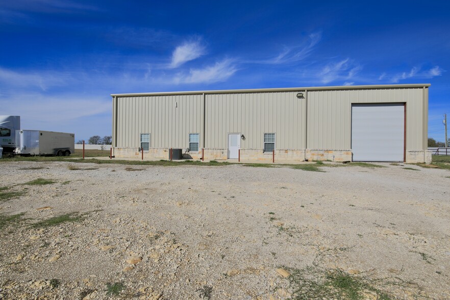 5400 S 77 Hwy, Waxahachie, TX for lease - Building Photo - Image 1 of 65