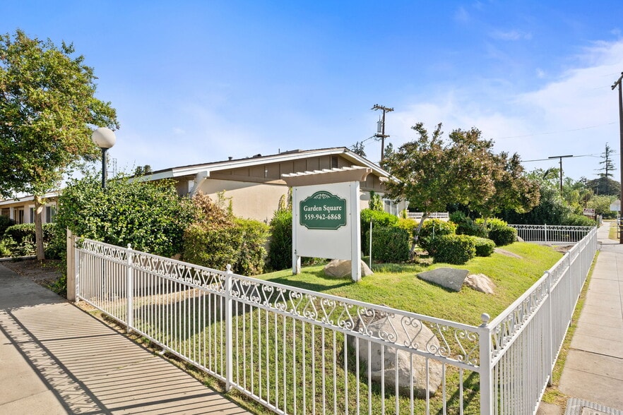 202-228 W Dakota Ave, Fresno, CA for sale - Building Photo - Image 3 of 7