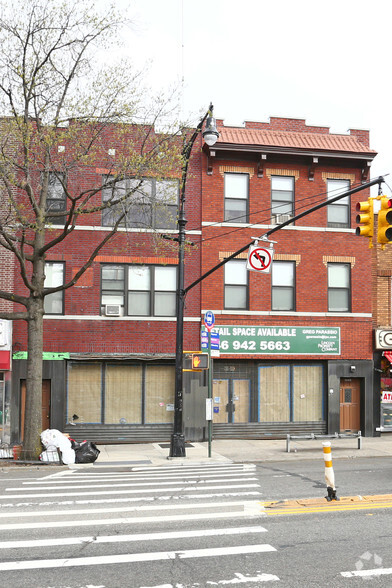 6921-69-23 Grand Ave, Flushing, NY for lease - Building Photo - Image 2 of 4