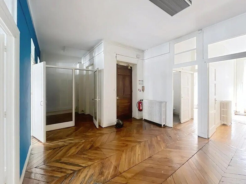 35 Rue De La République, Lyon for lease - Interior Photo - Image 2 of 7