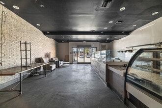 834 S La Brea Ave, Los Angeles, CA for lease Interior Photo- Image 2 of 10