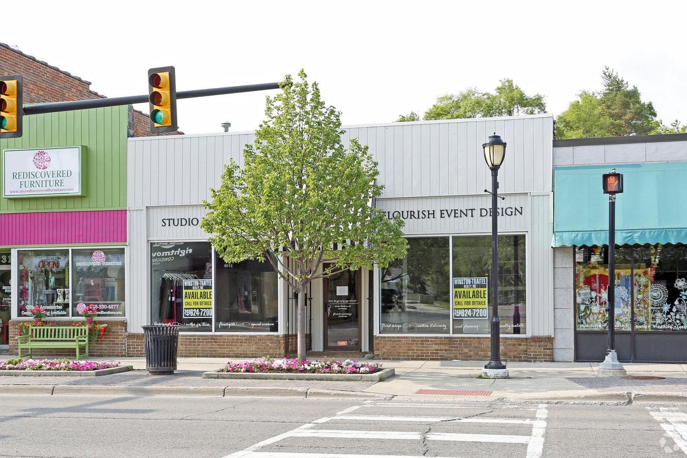 3127 12 Mile Rd, Berkley, MI 48072