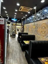 Retail in Barcelona, Barcelona for lease Interior Photo- Image 2 of 6