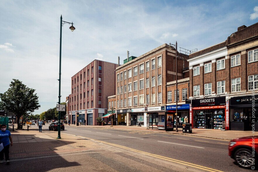 11 Station Rd, Upminster for lease - Building Photo - Image 3 of 6