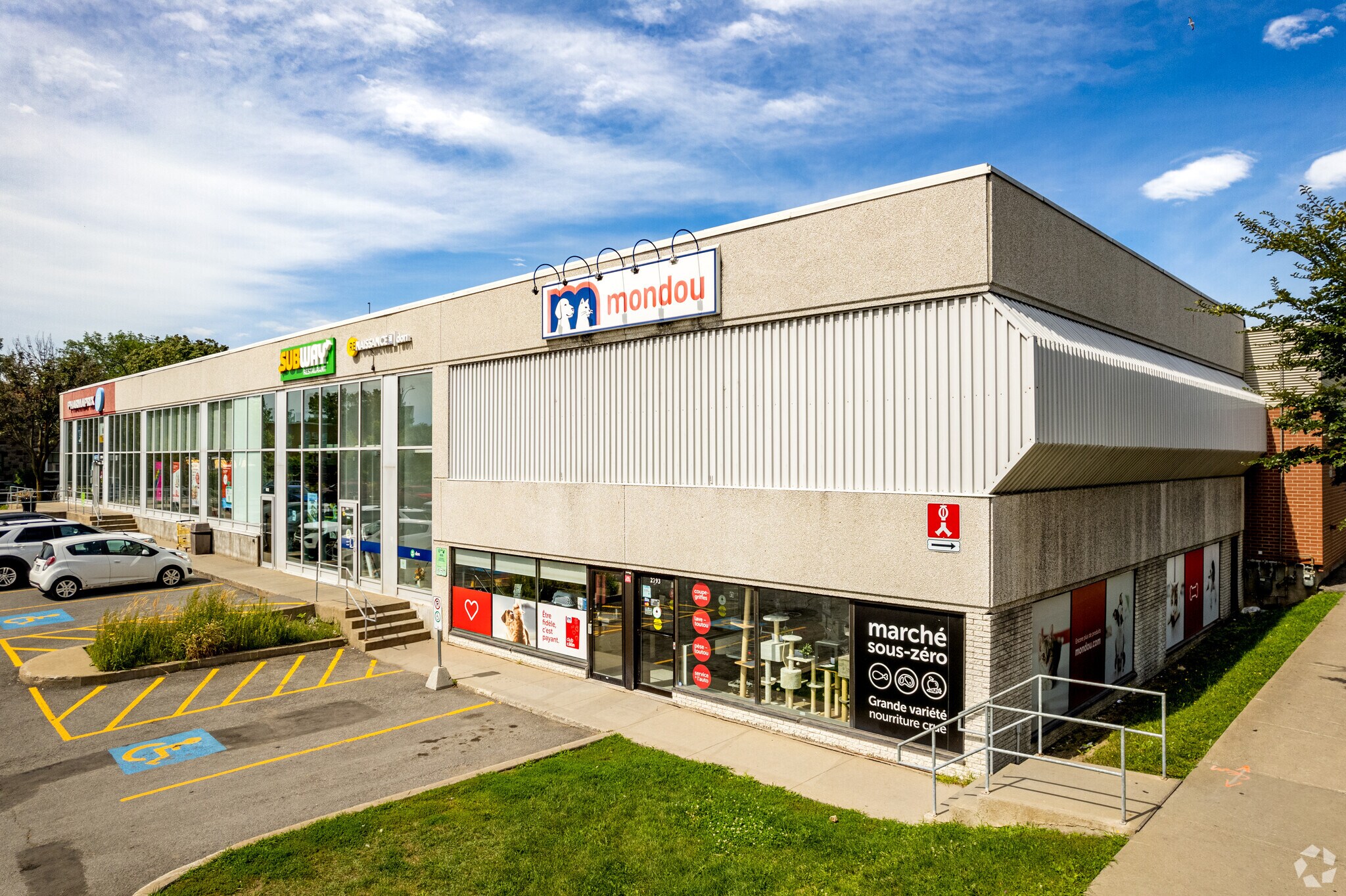 2800 Rue Sherbrooke E, Montréal, QC for lease Primary Photo- Image 1 of 6
