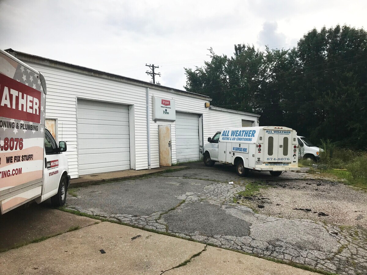 2610 Calvert Dr, Columbia, MO 65202