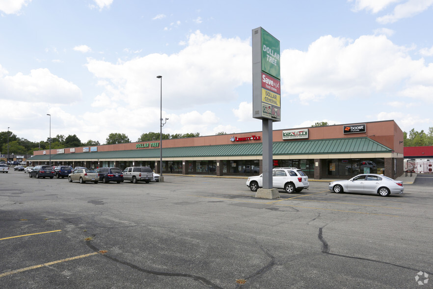 1621 Leonard St NE, Grand Rapids, MI for lease - Primary Photo - Image 1 of 11