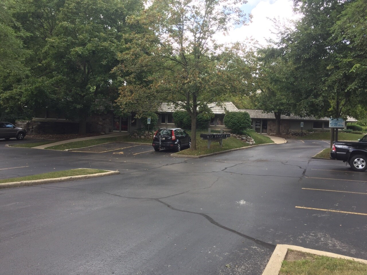 800 McHenry Ave, Crystal Lake, IL for sale Building Photo- Image 1 of 1