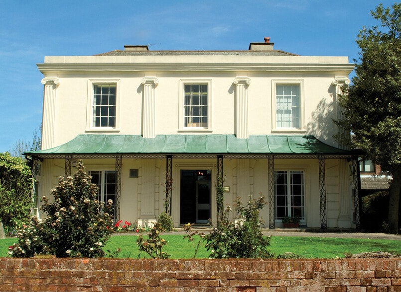 22 Oxford Rd, Newbury for sale - Building Photo - Image 1 of 1