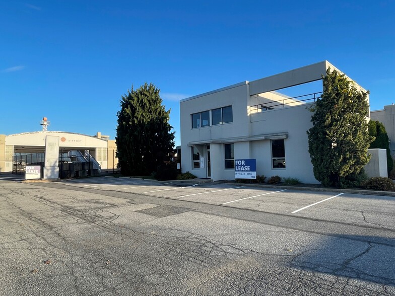 2345 Bernville Rd, Reading, PA for lease - Building Photo - Image 3 of 26