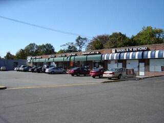 168-188 Montauk Hwy, Lindenhurst, NY for sale - Primary Photo - Image 1 of 5