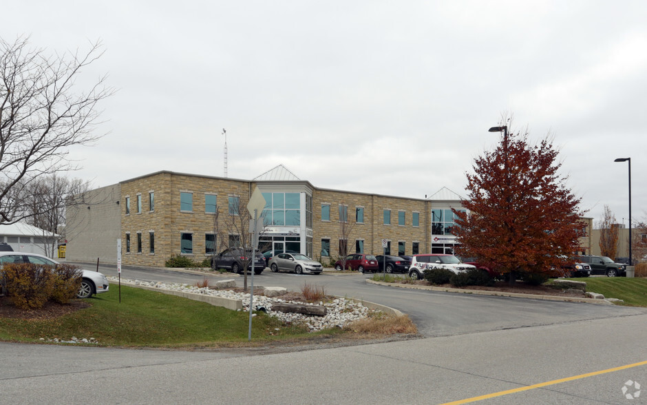 50 Fleming Dr, Cambridge, ON for lease - Building Photo - Image 2 of 5