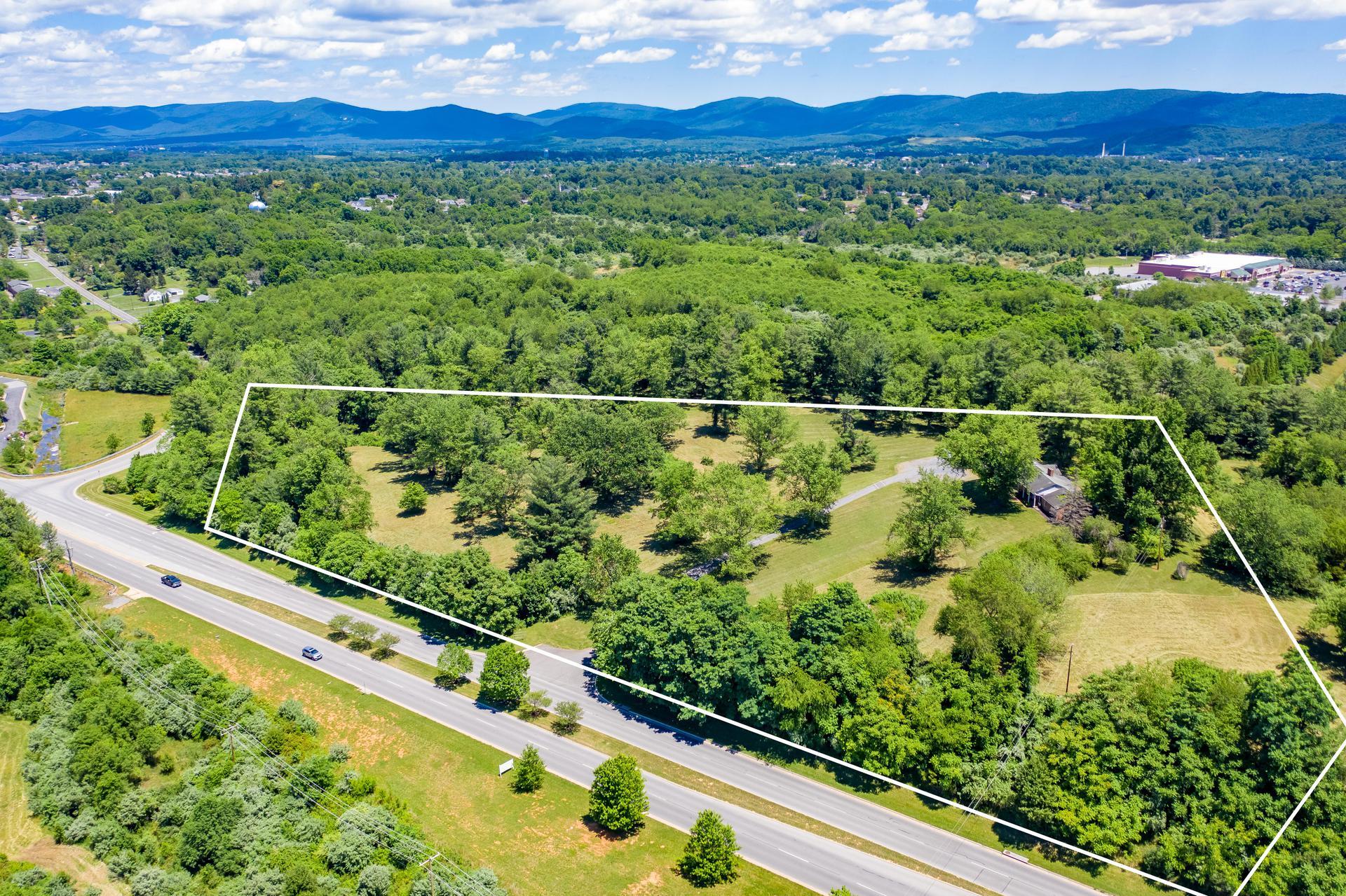 650 Lew Dewitt Blvd, Waynesboro, VA for sale Building Photo- Image 1 of 1