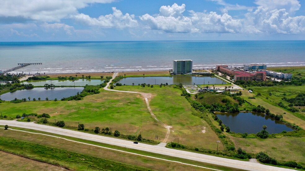 9228 Seawall Blvd, Galveston, TX for sale - Building Photo - Image 1 of 7