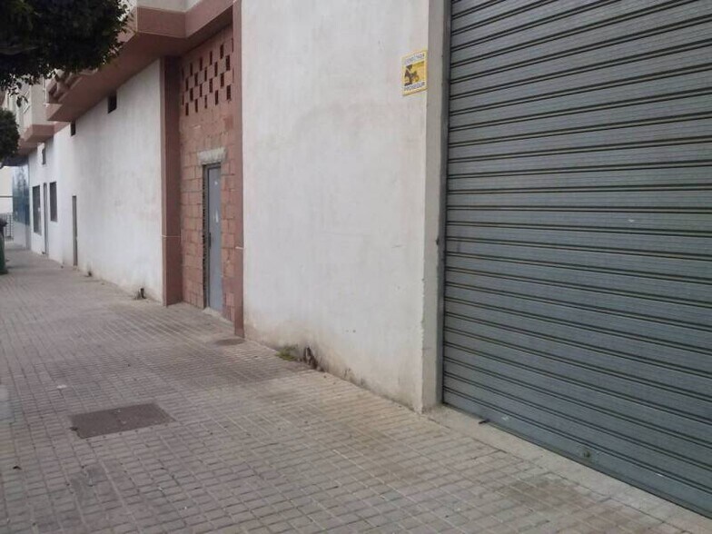 Retail in El Ejido for lease - Building Photo - Image 2 of 5