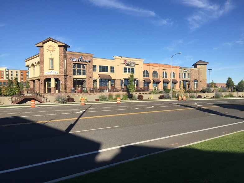 3617 Plaza Way, Kennewick, WA for sale - Building Photo - Image 1 of 1