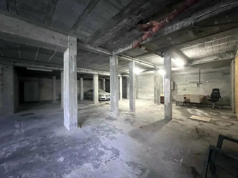 Industrial in Nice for sale - Building Photo - Image 2 of 9