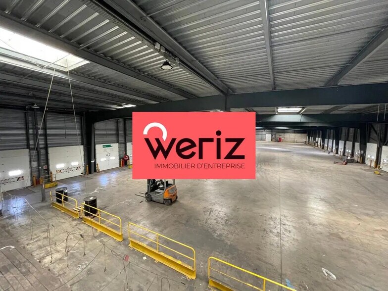 Industrial in Gignac-la-Nerthe for lease - Building Photo - Image 3 of 17