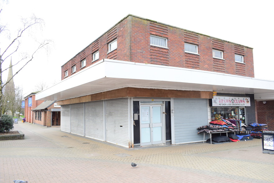 42-44 Market Sq, Oldham, GTM OL2 5QD - Royton Shopping Centre | LoopNet