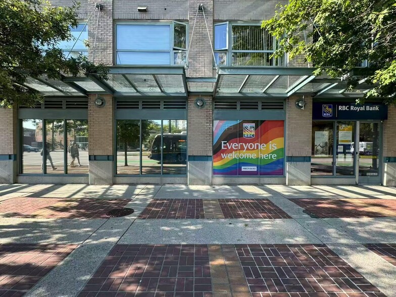 1195 Pacific Blvd, Vancouver, BC for lease - Building Photo - Image 1 of 18