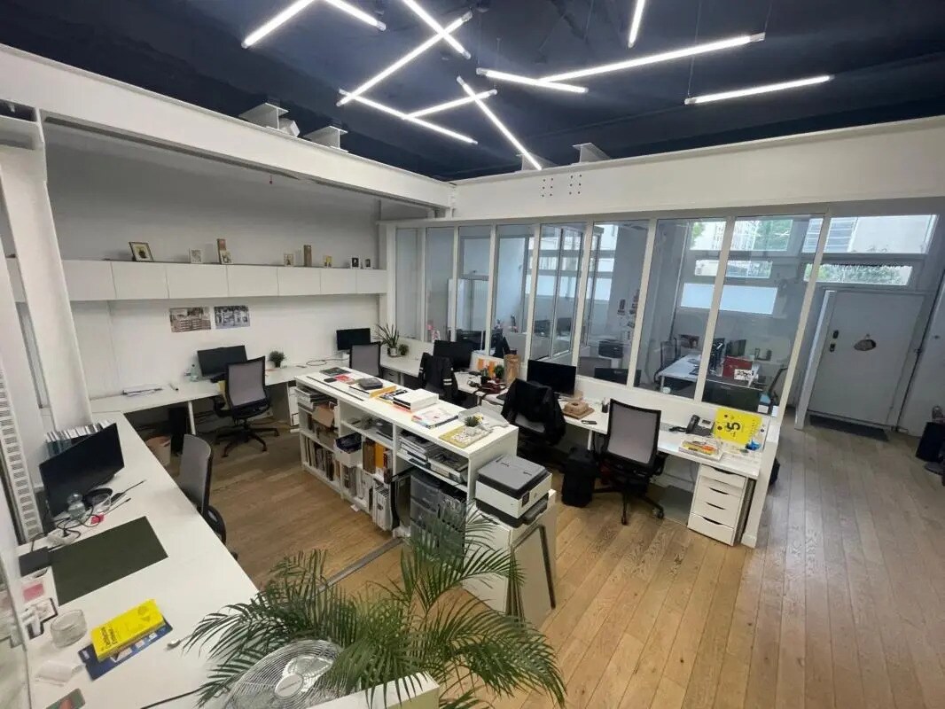 Office in Paris for sale Interior Photo- Image 1 of 6