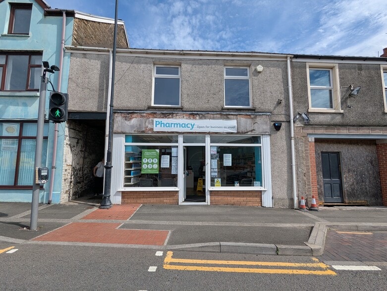 5 St Teilo St, Pontarddulais for lease - Building Photo - Image 1 of 1