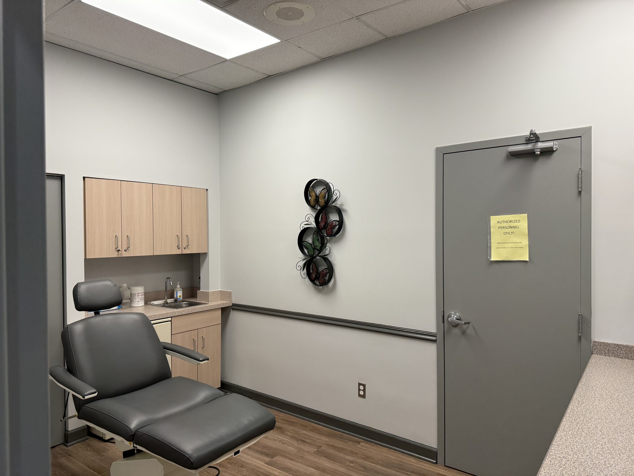 4932-5000 W 95th St, Oak Lawn, IL for lease Building Photo- Image 1 of 6