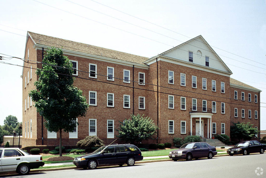 313 Park Ave, Falls Church, VA for sale - Primary Photo - Image 1 of 1