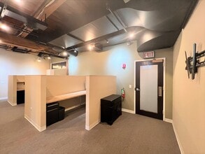 415 N LaSalle Dr, Chicago, IL for lease Interior Photo- Image 1 of 9