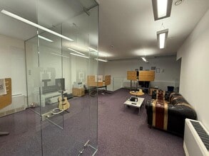 66-67 Alwyne Rd, London for lease Interior Photo- Image 2 of 2