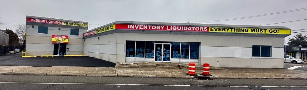 749 Babylon Farmingdale Rd, West Babylon, NY for sale - Building Photo - Image 1 of 1