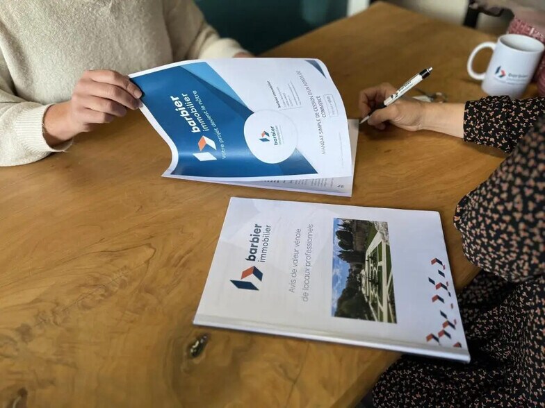 Office in Vannes for sale - Building Photo - Image 3 of 5