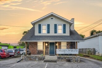 3118 Williamson Rd NW, Roanoke, VA - AERIAL  map view