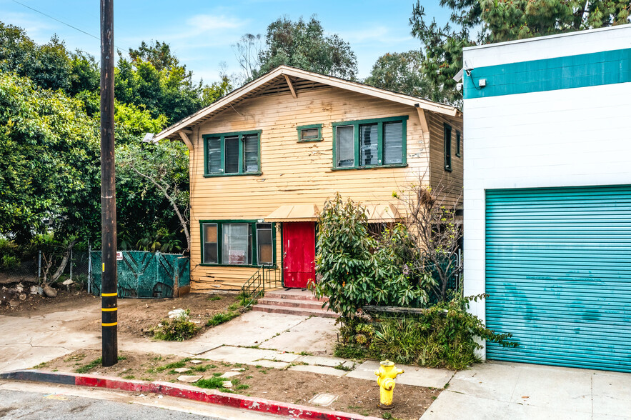 3393 - 3395 Livonia Ave, Los Angeles, CA for sale - Building Photo - Image 1 of 6