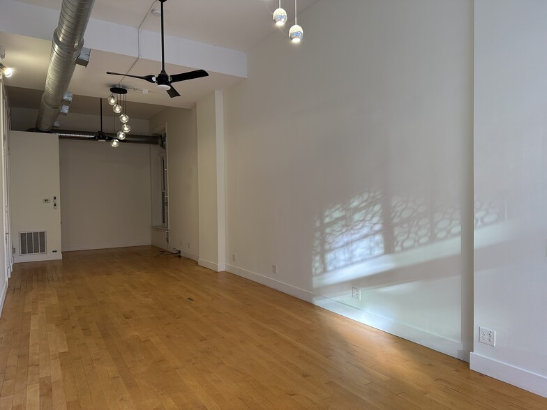 1411 Main St, Cincinnati, OH for lease - Interior Photo - Image 2 of 3