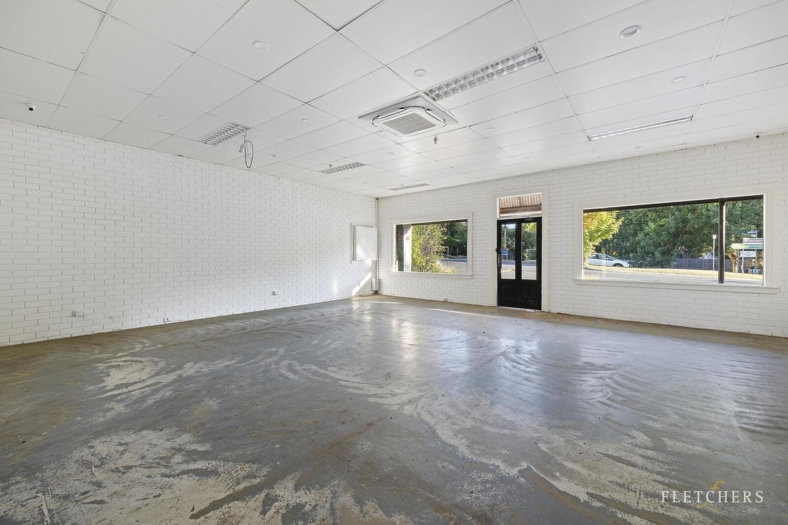 234-236 Ridge Rd, Olinda for lease Interior Photo- Image 1 of 4