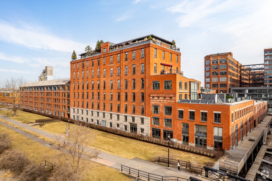 1719-1721 Rue Saint-Patrick, Montréal, QC for sale - Building Photo - Image 1 of 1