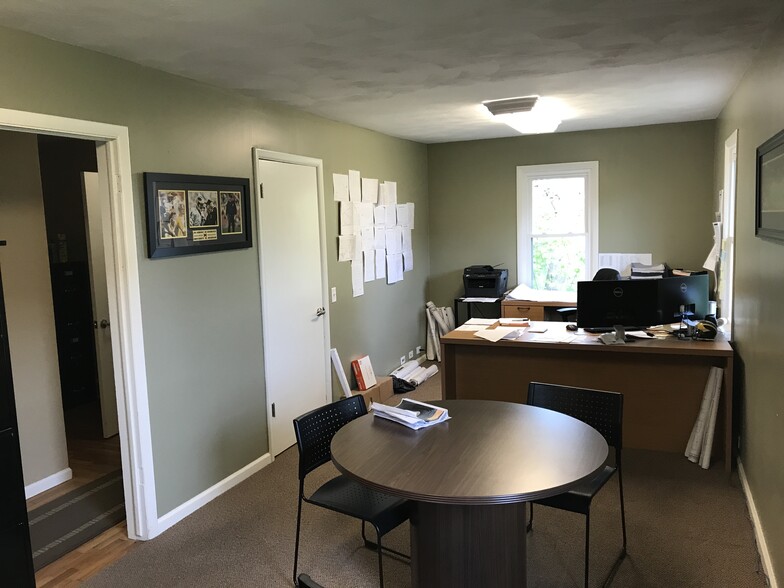 395 100th St SW, Byron Center, MI for lease - Building Photo - Image 3 of 20