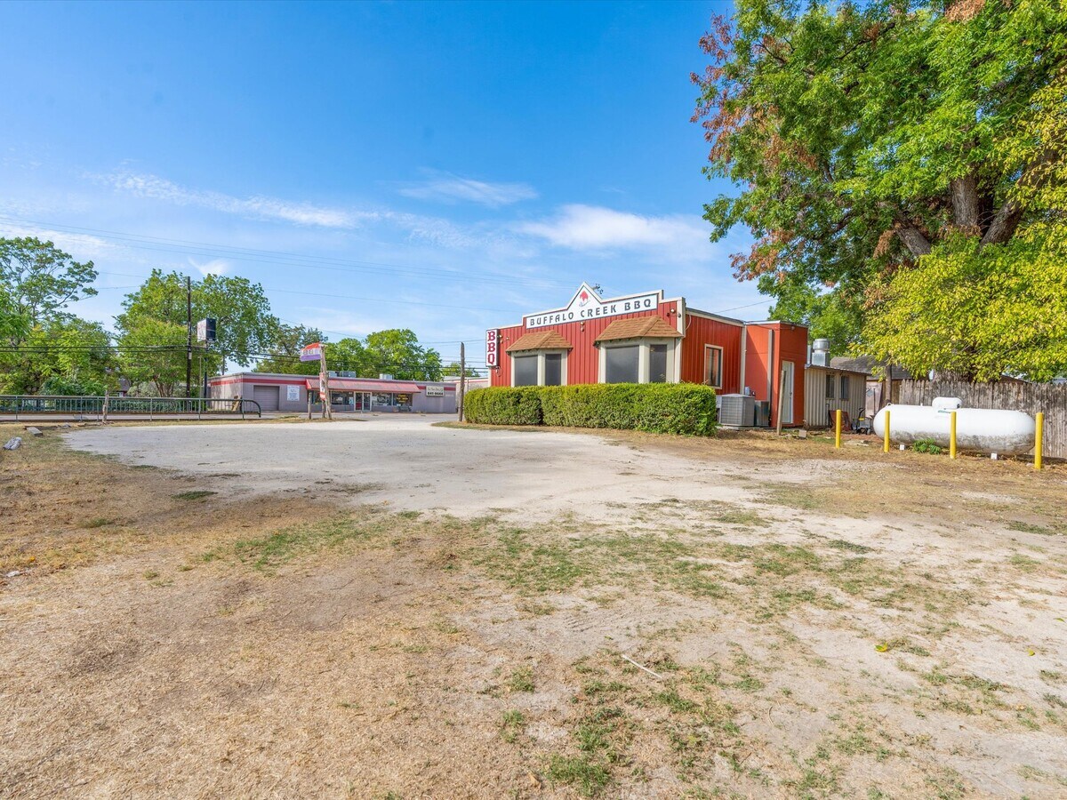402 W Henderson St Cleburne TX 76033 LoopNet 402 W Henderson St Cleburne TX 76033 LoopNet