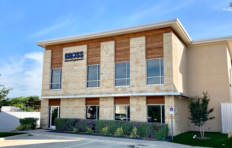 4336 Marsh Ridge Rd, Carrollton, TX for sale - Building Photo - Image 1 of 1