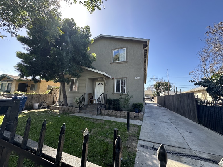 9123 Orchard Ave, Los Angeles, CA for sale - Primary Photo - Image 1 of 34