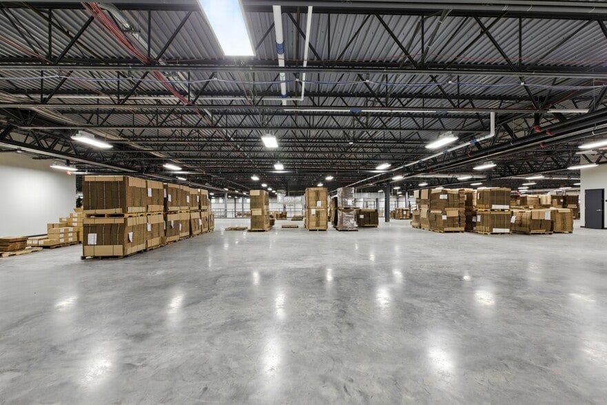 373 Highland Ave, Salem, MA for lease - Building Photo - Image 3 of 19