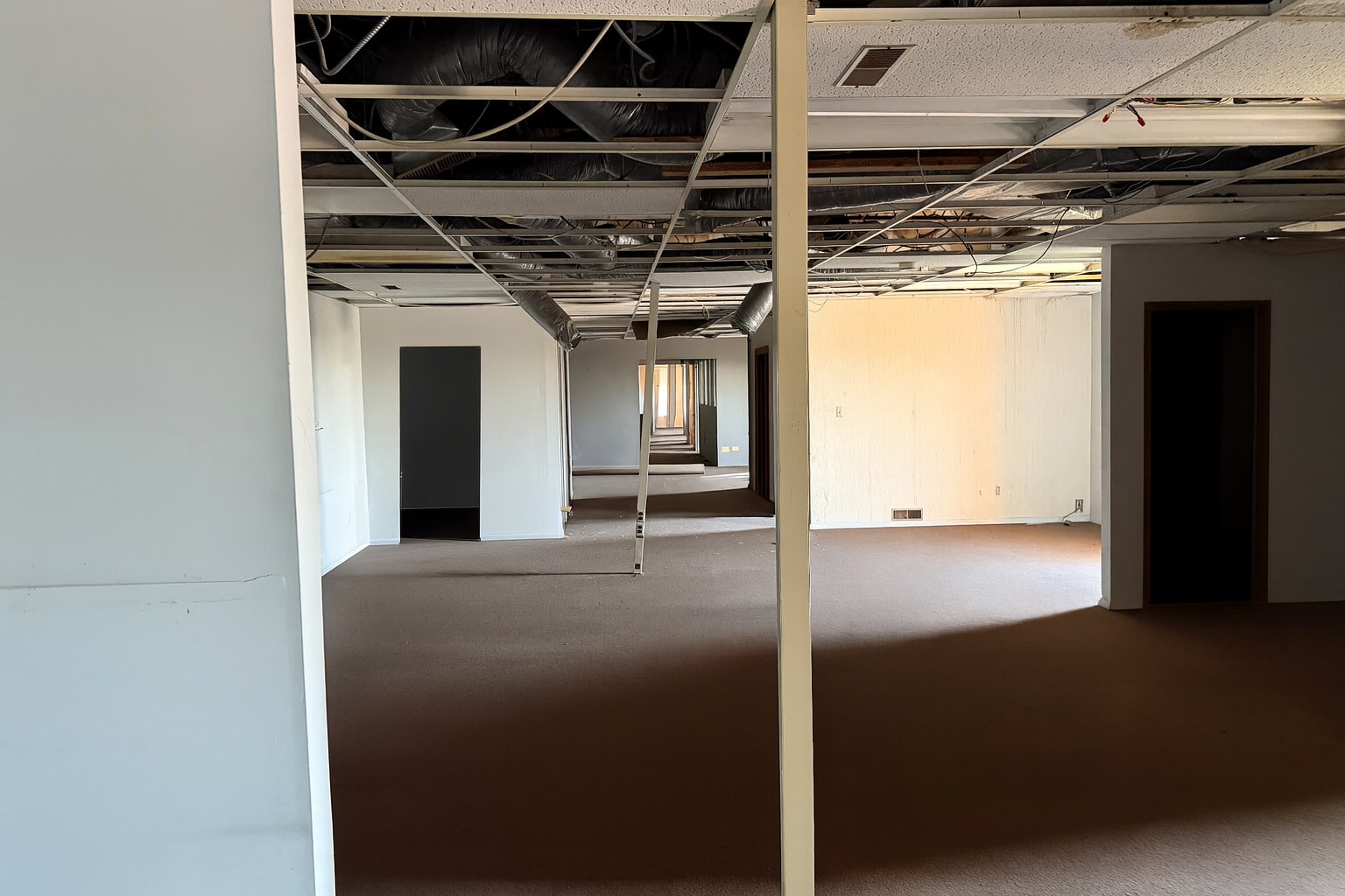 5300 E Main St, Whitehall, OH for lease Interior Photo- Image 1 of 2