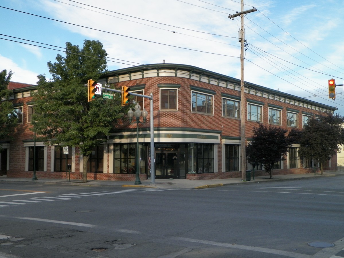 101 S Queen St, Martinsburg, WV 25401